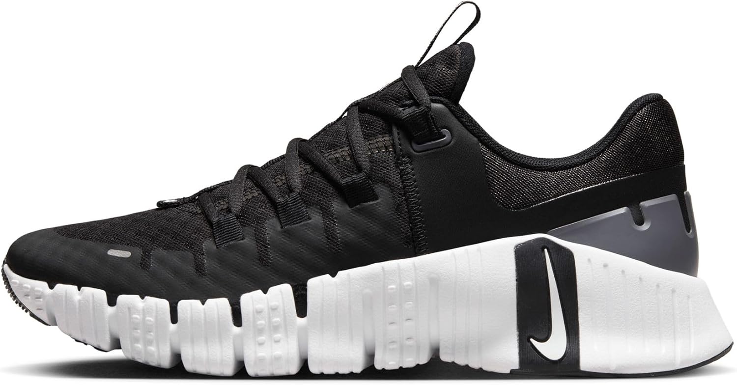Nike Women’s Free Metcon 5 Trainers in Black & White Anthracite